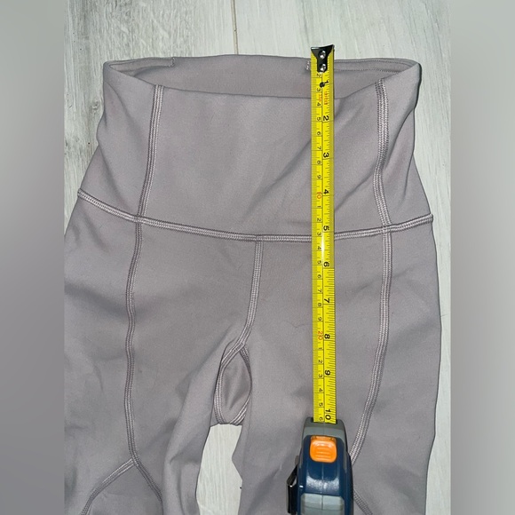 Gorgeous ashy lavender lulu leggings - BNWOT - Picture 3 of 5